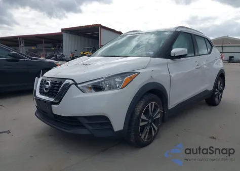 2020 Nissan Kicks Sv Xtronic Cvt z USA, uszkodzony, nr VIN 3N1CP5CV2LL555720